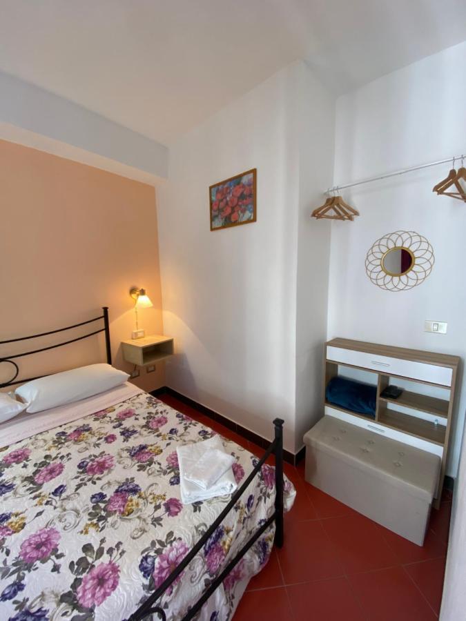 Taormina'S Sun Bed and Breakfast Eksteriør billede