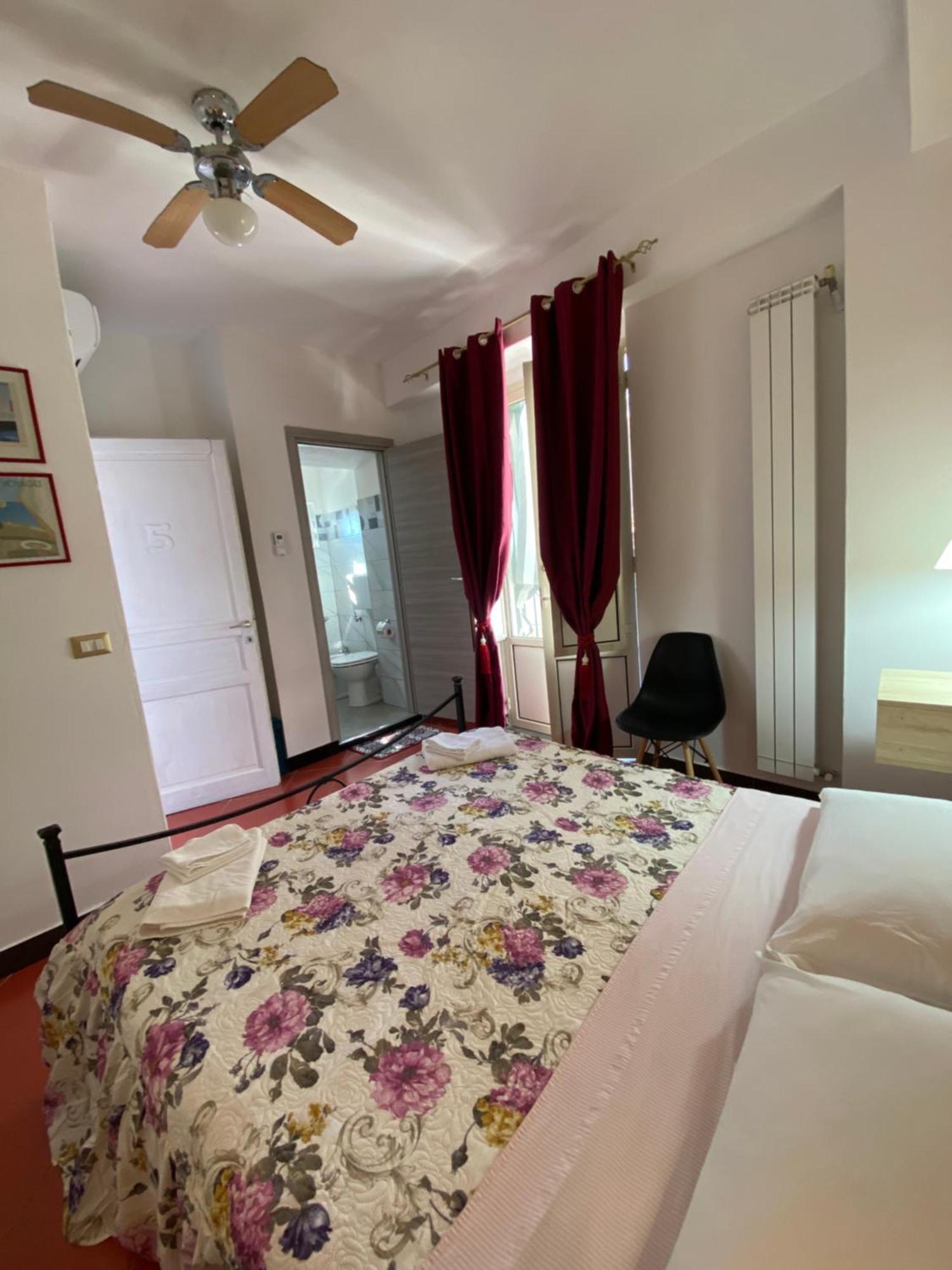 Taormina'S Sun Bed and Breakfast Eksteriør billede
